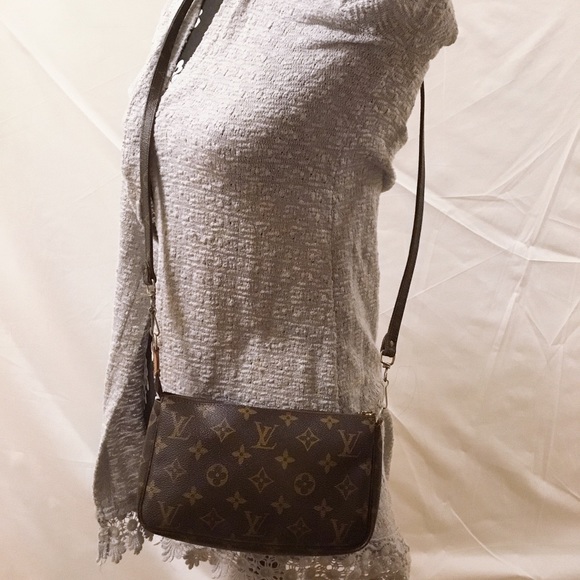 Louis Vuitton Handbags - 100% Authentic Louis Vuitton Pouchette Accessories